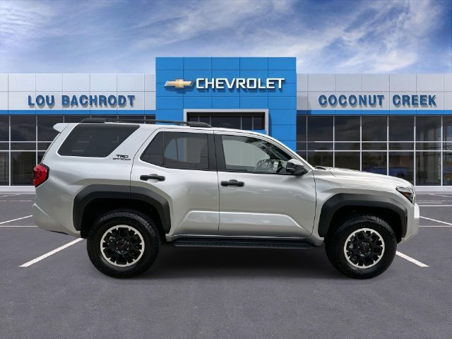 Used 2025 Toyota 4Runner TRD Off-Road Premium AWD/4WD image 9