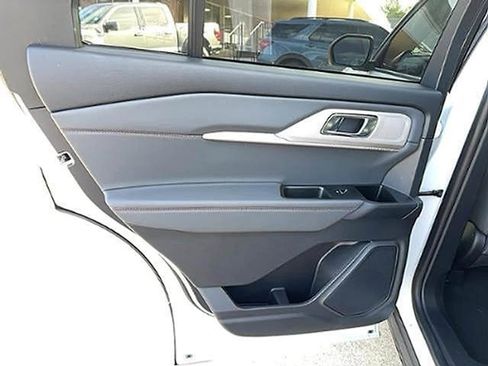 New 2026 Ford Explorer Active w/ Active Comfort Package RWD image 14