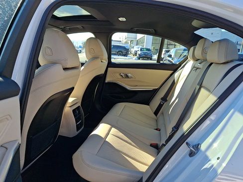Used 2023 BMW 330i xDrive Sedan w/ Driving Assistance Package image 10