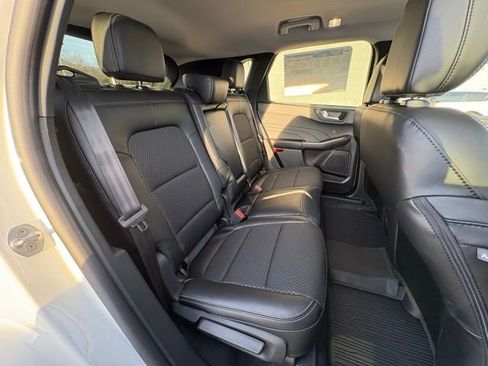 New 2026 Ford Escape SE w/ Class II Trailer Tow Package image 29