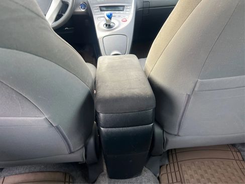 Used 2012 Toyota Prius Three FWD image 19