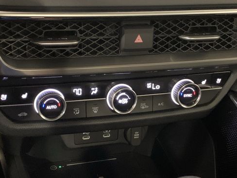 Used 2025 Acura ADX A-Spec image 30