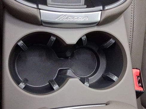 New 2026 Porsche Macan image 29