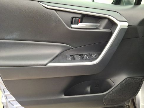 Certified 2025 Toyota RAV4 XLE AWD/4WD image 14