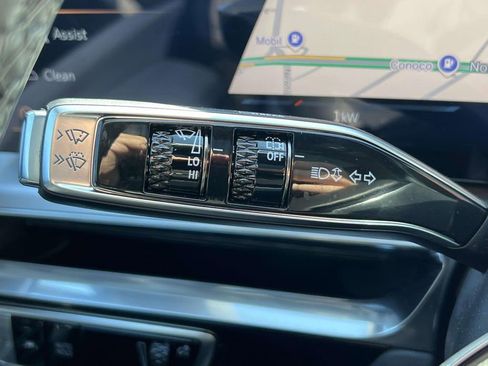 Certified 2024 Cadillac Lyriq Luxury image 24