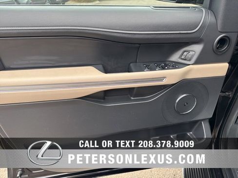 Used 2023 Ford Expedition Max Limited image 24