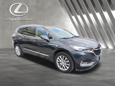 Used 2019 Buick Enclave Essence FWD image 5
