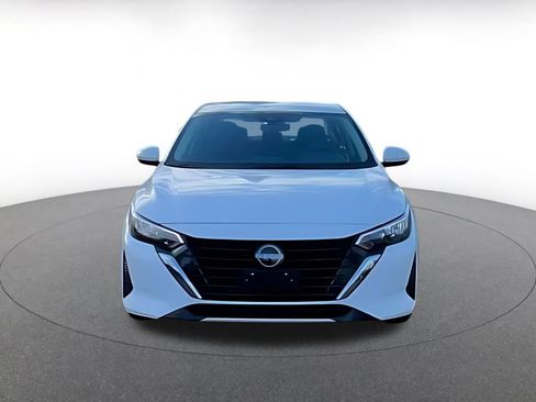 Used 2025 Nissan Sentra S image 4