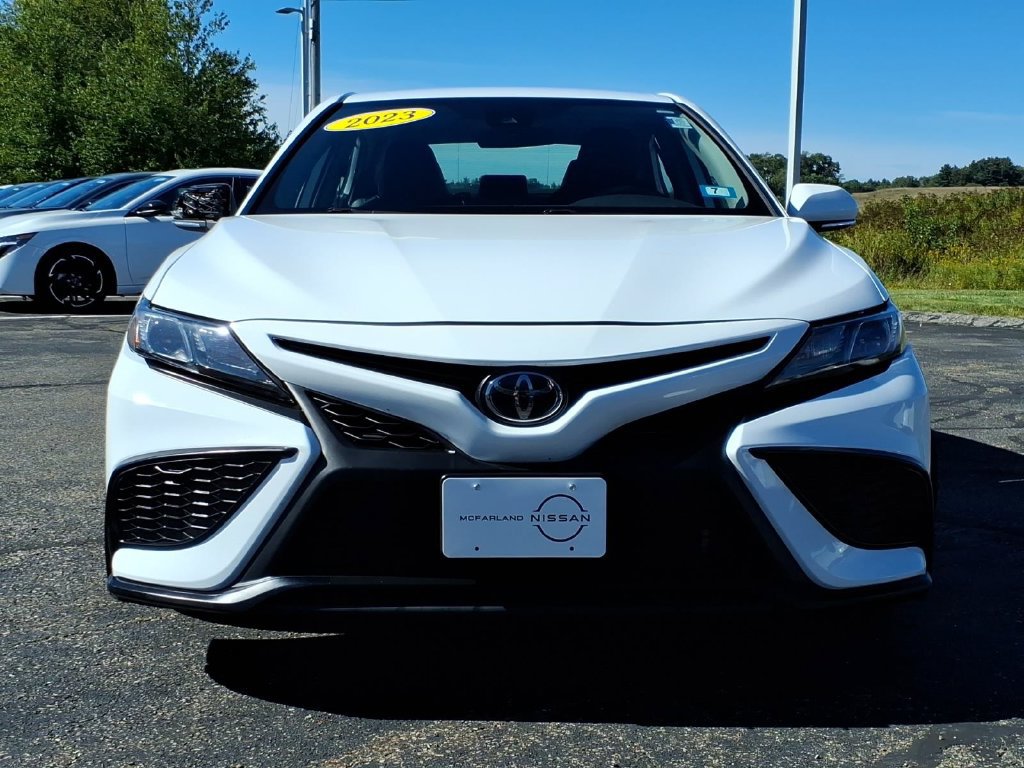 Used 2023 Toyota Camry SE FWD image 7