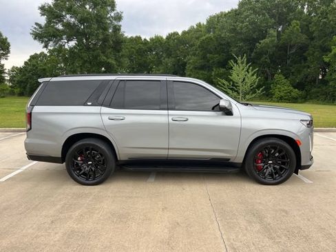 Used 2024 Cadillac Escalade Sport w/ LPO, ONYX Package AWD/4WD image 10