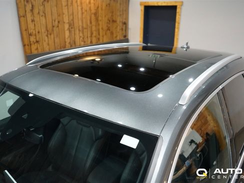 Used 2018 Audi SQ5 Prestige image 12