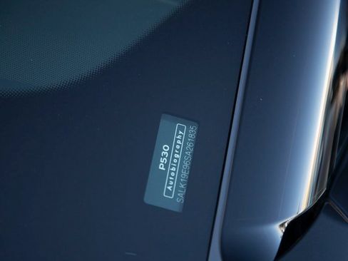 Used 2025 Land Rover Range Rover Autobiography image 35