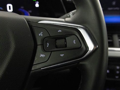 Used 2024 Chevrolet Trax LT w/ Driver Confidence Package image 29