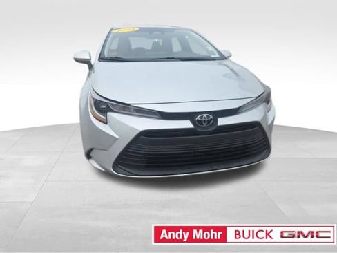 Used 2024 Toyota Corolla LE FWD image 5