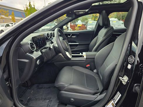 Used 2025 Mercedes-Benz C 300 4MATIC Sedan image 23