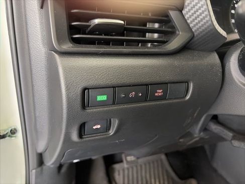 Used 2025 Nissan Sentra S image 14