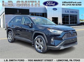 Used 2020 Toyota RAV4 Limited image 1