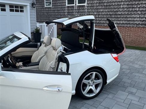 Used 2013 Mercedes-Benz SL 550 image 16