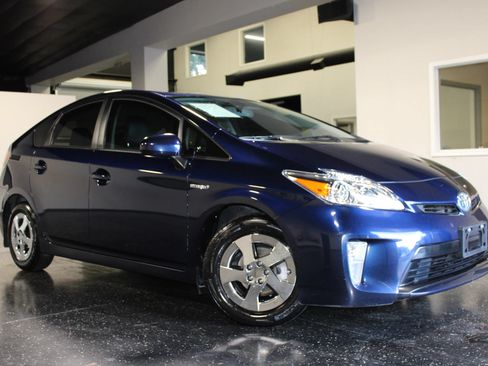 Used 2013 Toyota Prius Four FWD image 35