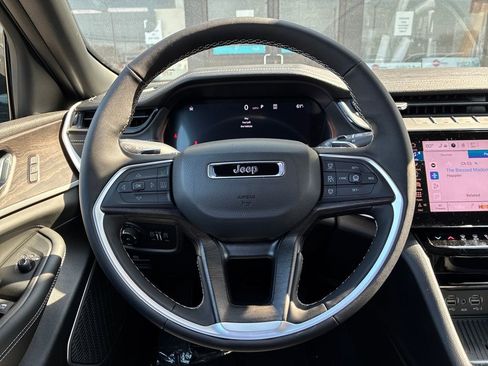 New 2026 Jeep Grand Cherokee Limited image 14