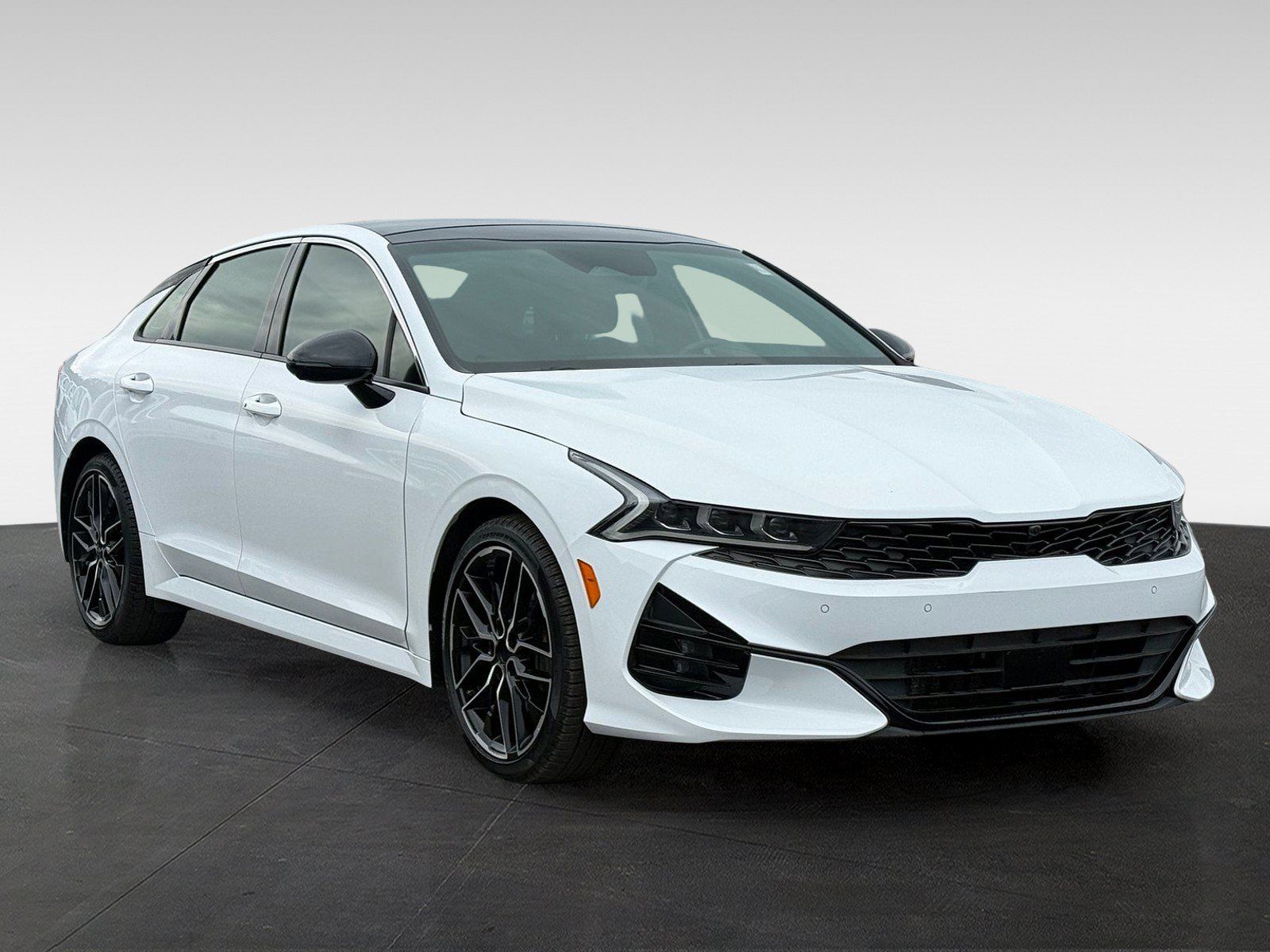 Used 2024 Kia K5 GT w/ GT1 Package FWD image 3