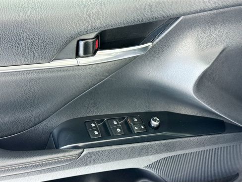 Used 2019 Toyota Camry XLE w/ Driver Assist Package FWD image 23