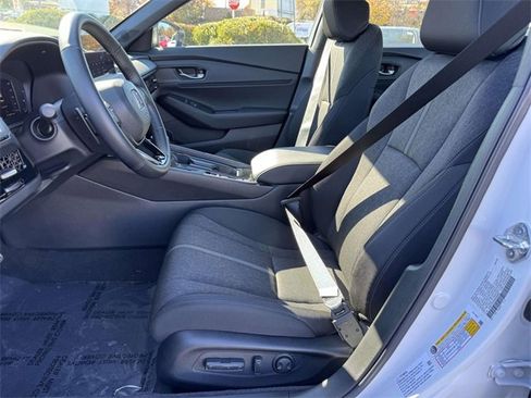 Used 2025 Honda Accord Sport image 12