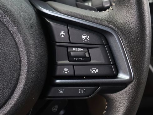 Used 2025 Subaru Forester Limited AWD/4WD image 23