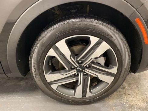 Used 2023 Kia Sorento SX Prestige image 32