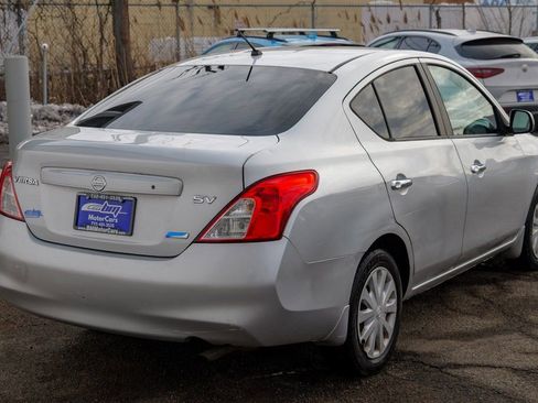 Used 2012 Nissan Versa SV w/ Convenience Pkg image 7