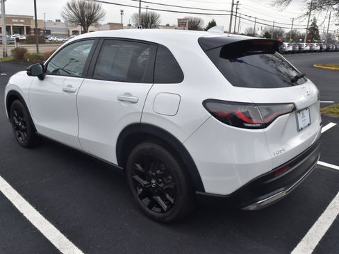 Certified 2024 Honda HR-V Sport image 4