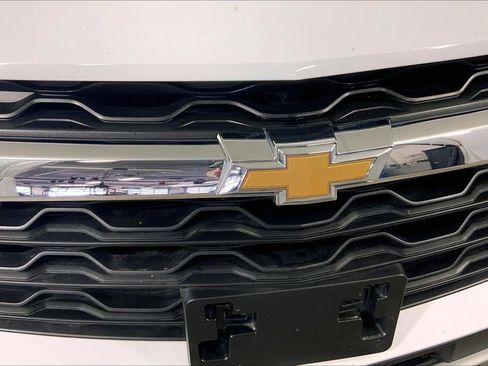 Used 2025 Chevrolet Blazer LT image 28