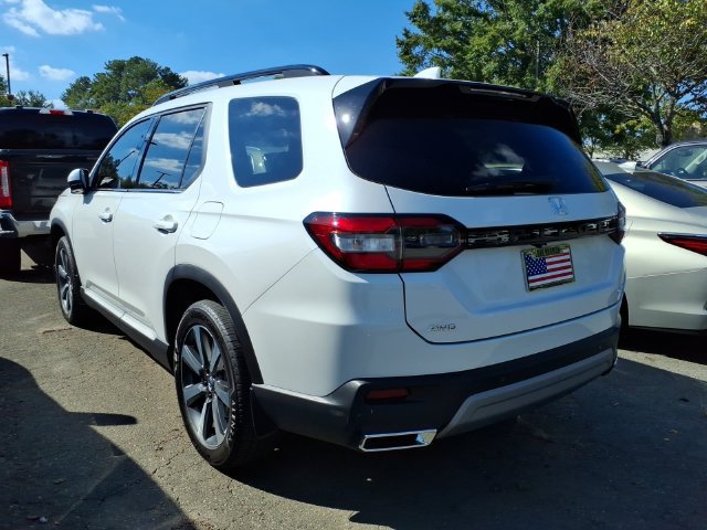 Used 2025 Honda Pilot Elite image 4