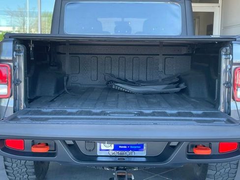 Used 2023 Jeep Gladiator Mojave image 17