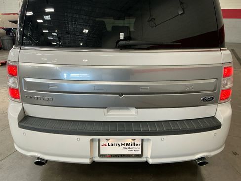 Used 2019 Ford Flex Limited image 25