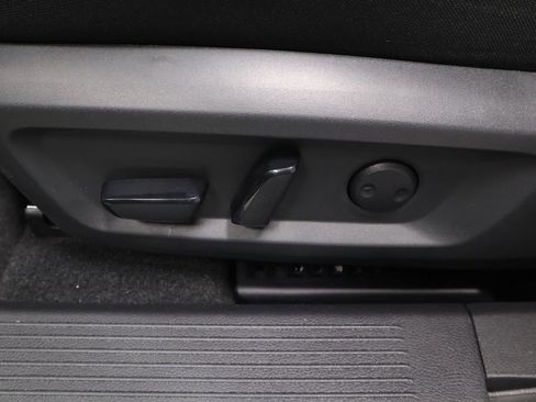 Certified 2024 Nissan Rogue SV image 23