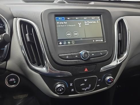 Used 2019 Chevrolet Equinox LS w/ LS Convenience Package image 20