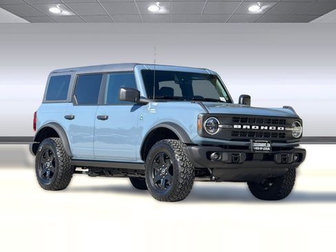 Used 2024 Ford Bronco Black Diamond image 6