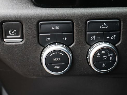 Used 2023 GMC Sierra 1500 Elevation AWD/4WD image 24