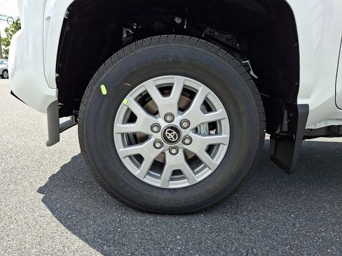 New 2026 Toyota Tacoma SR5 AWD/4WD image 4