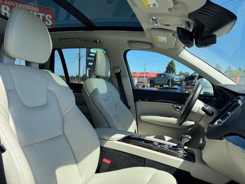 Used 2016 Volvo XC90 T6 Momentum w/ Protection Package Plus AWD/4WD image 13