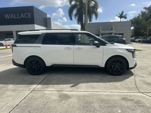 New 2026 Kia Carnival SX FWD image 5