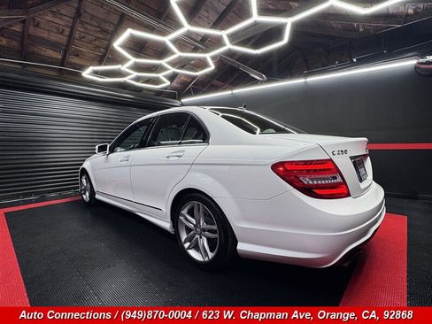 Used 2014 Mercedes-Benz C 250 Sedan image 4