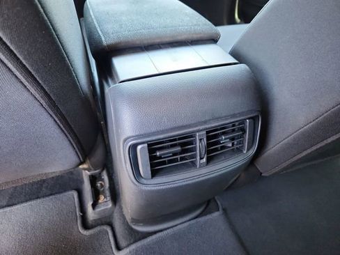 Used 2019 Honda CR-V LX image 17