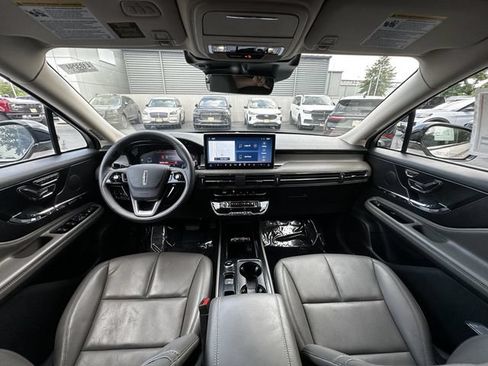 Certified 2024 Lincoln Corsair AWD w/ Equipment Group 101A image 3