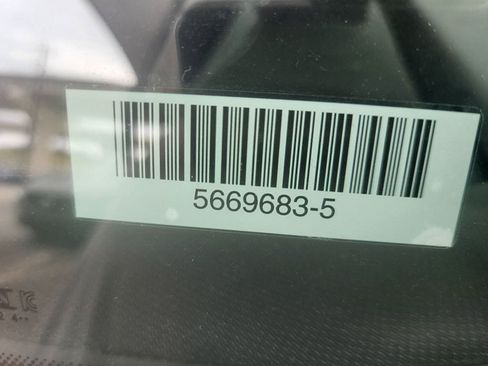 Used 2025 Volkswagen Jetta Sport FWD image 4