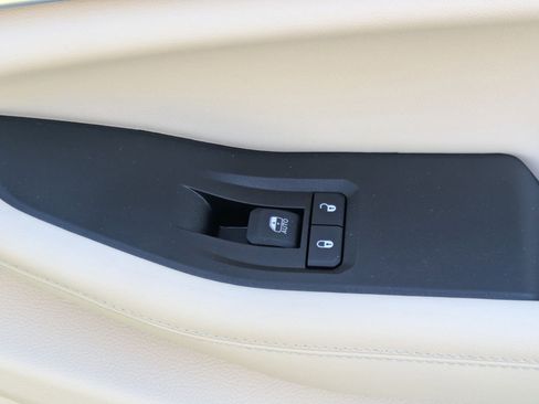 Certified 2024 Jeep Grand Cherokee L Limited image 38