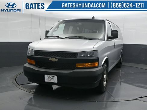 Used 2019 Chevrolet Express 3500 LS image 6