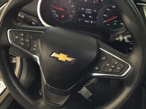 Used 2023 Chevrolet Malibu LS image 9