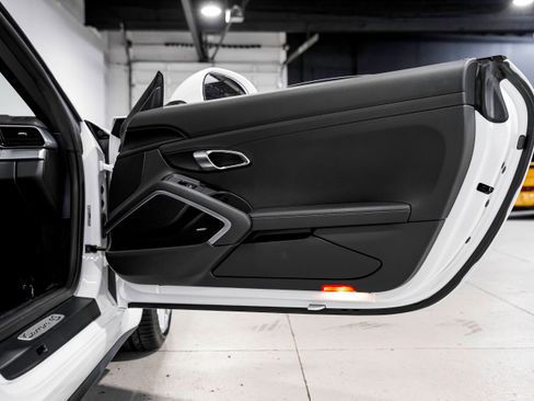 Used 2017 Porsche 911 Carrera 4S image 25